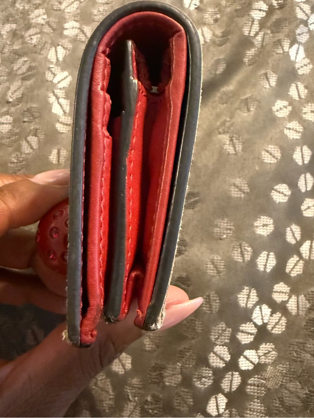 Authentic Gucci Limited Edition Supreme Cherry Compact Wallet - Picture 3 of 8